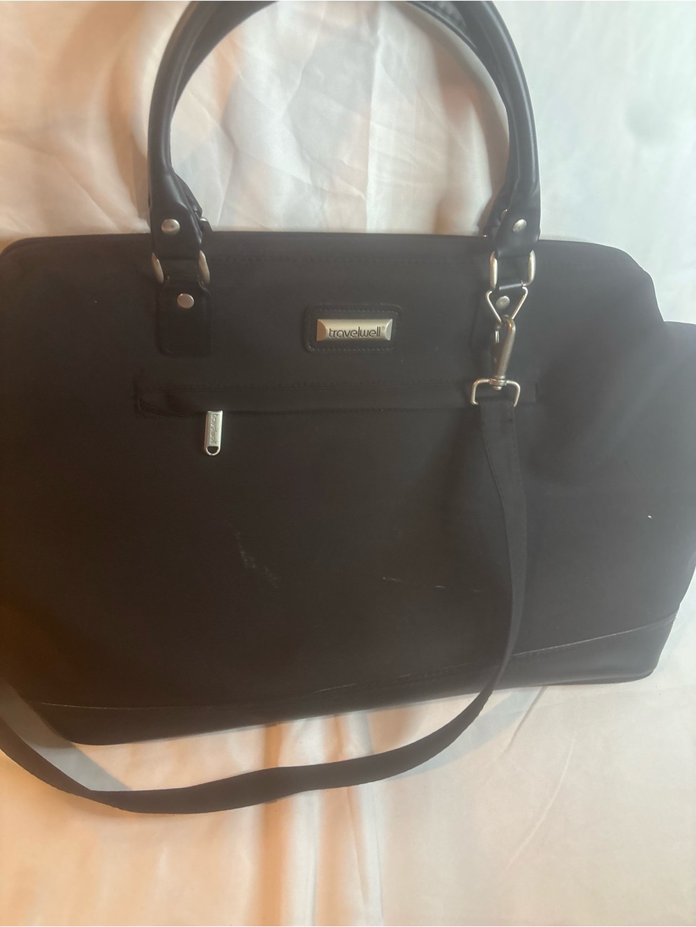 Black Women’s Carryall Bag